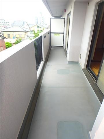 ベルメゾン北越谷 ベランダ
