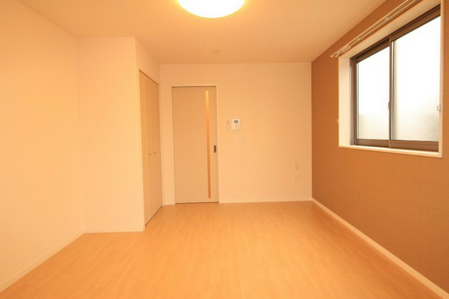 ゴールドクレスト リビング