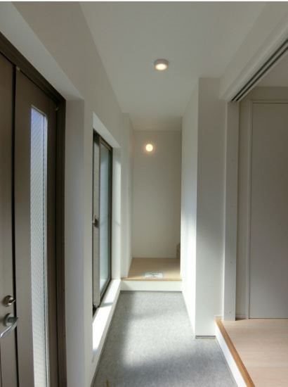 グローリア吉川 玄関