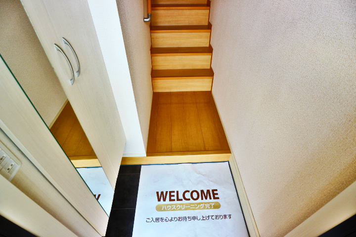 ホープライトA 玄関