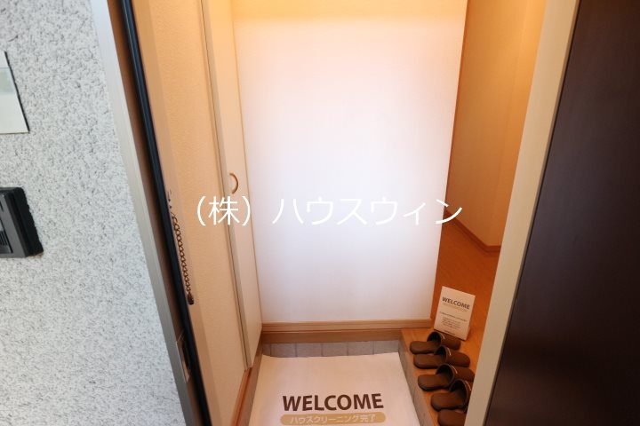 プレミール　B 玄関