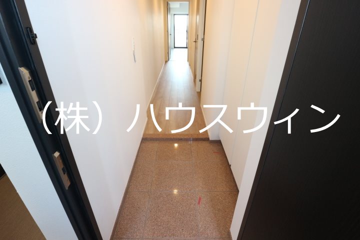 ベルジューレ越谷 玄関