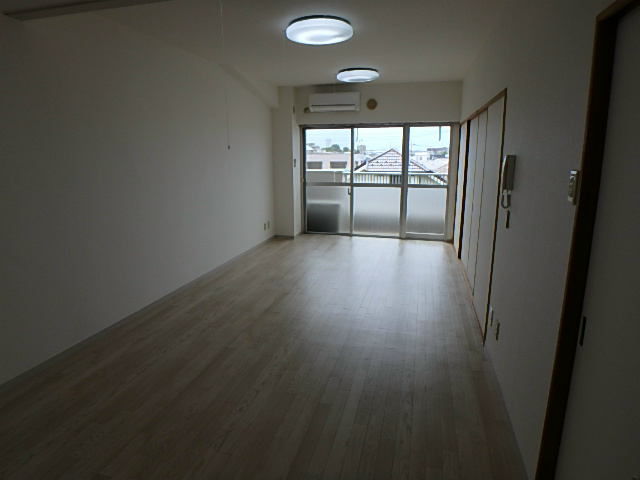 アクシーズグランデ越谷南 キッチン