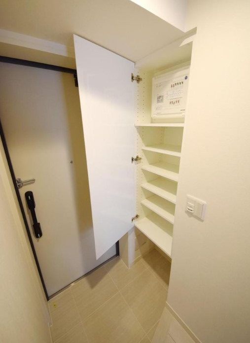 ソライエアイル越谷蒲生 玄関