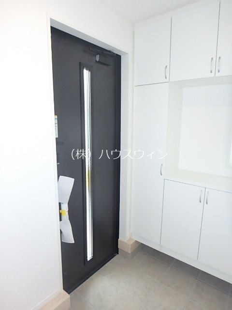 クレイドルガーデン吉川市新栄第５ 玄関