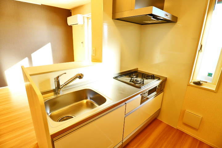 ロイジェントパークスレイクタウンⅢ　J キッチン