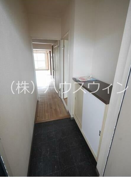 ランドフォレスト北越谷Ⅱ 玄関