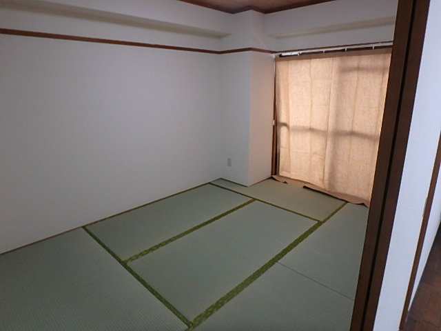 ハピネスMB越谷 ベッドルーム