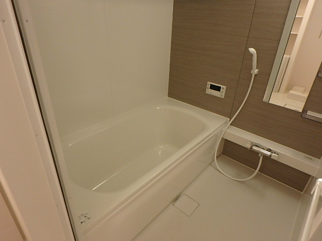 ロイジェントパークスレイクタウン　J 風呂画像