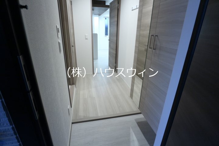 CREST吉川 玄関