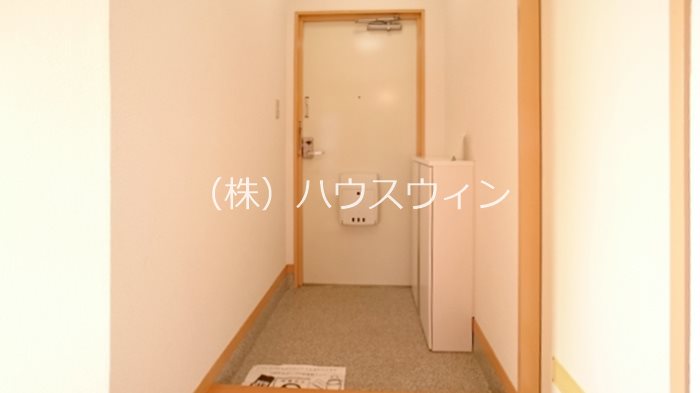酒井ビル 玄関