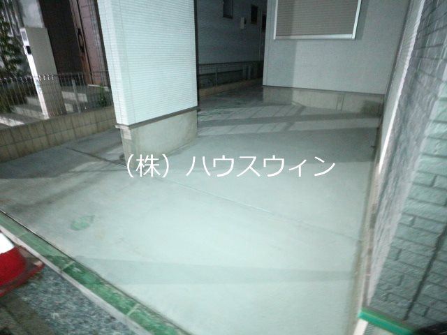 ラウレア北越谷 駐車場