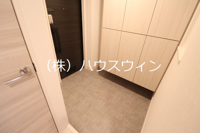 ピースラヴィータＥ 玄関