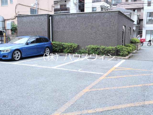 シュティーレ　マツバラ 駐車場