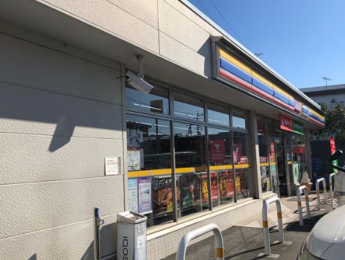 グランコート草加 コンビニ