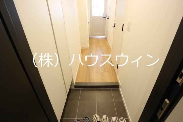 ソライエアイル越谷蒲生 玄関