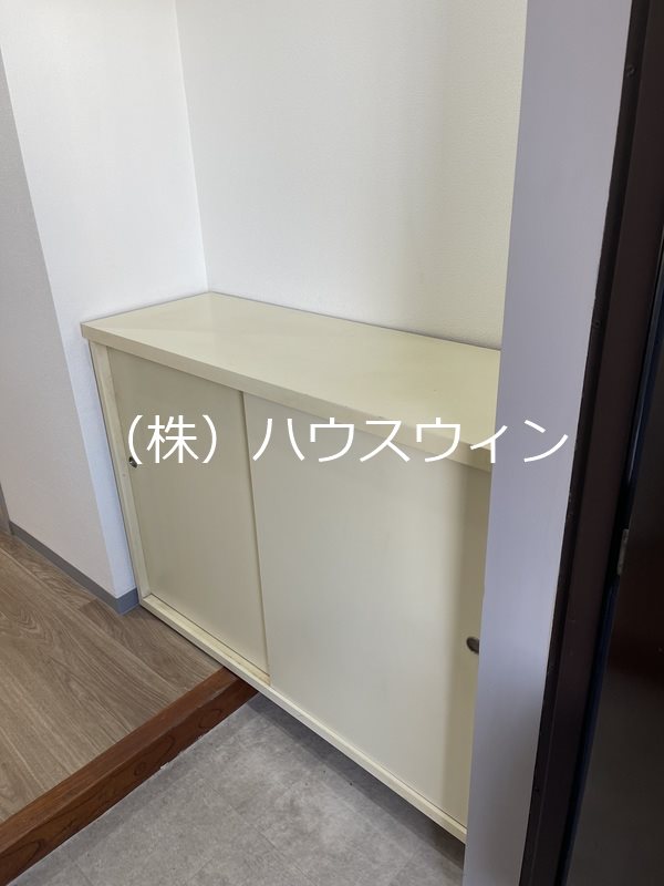 キャピタル南越谷 玄関