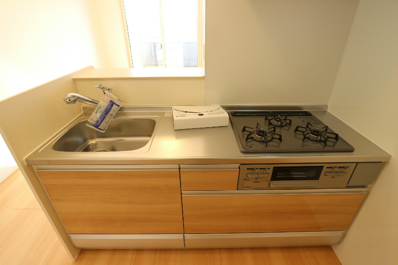 ロイジェントパークスレイクタウンⅢ　C キッチン