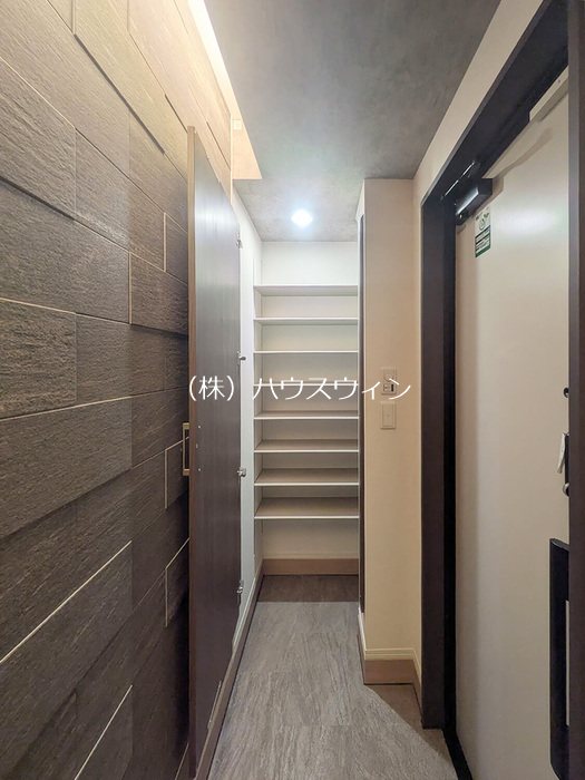 アニヴェルセル 玄関