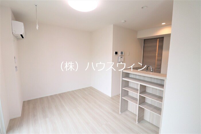 Noble villa 草加西町A リビング