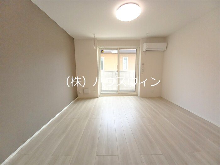 Noble villa 草加西町A リビング