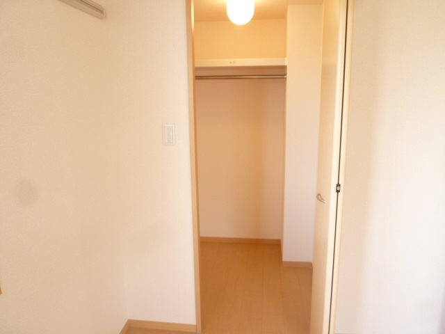ロイヤルガーデン吉川　B その他1