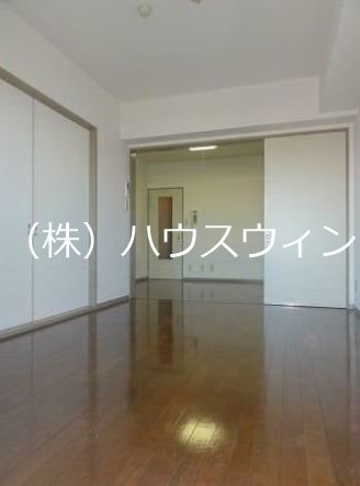 ヴューラー越谷 リビング