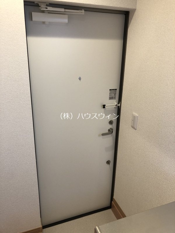 シャインコート武里 玄関