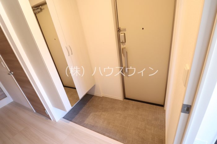 ルミエールユーユー 玄関