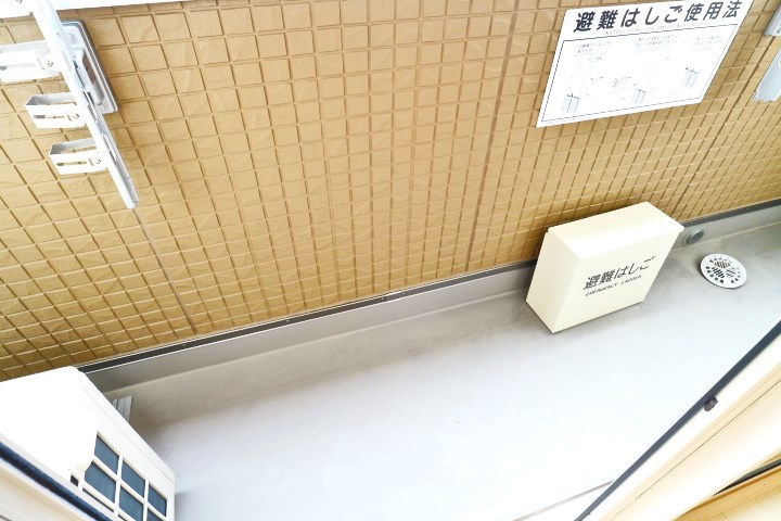 ロイジェントパークスレイクタウンⅡ　A ベランダ
