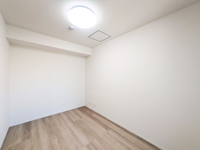 エンテスカリオン リビング