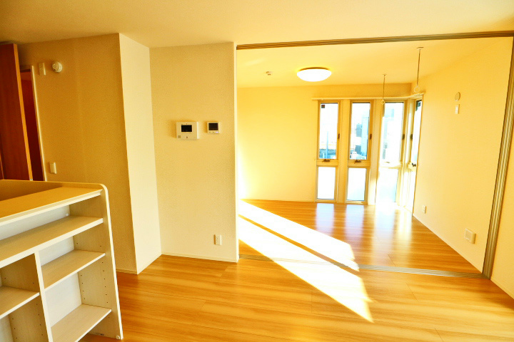 ロイジェントパークスレイクタウンⅢ　J 玄関