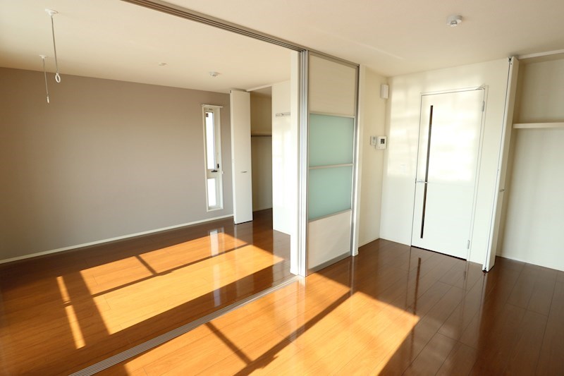 ヘリオス吉川美南　ガイア リビング