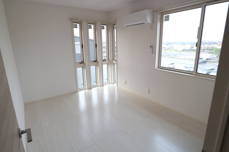 ロイジェントパークスレイクタウンⅡ　J ベッドルーム