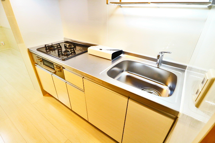 ロイジェントパークスレイクタウン　C キッチン