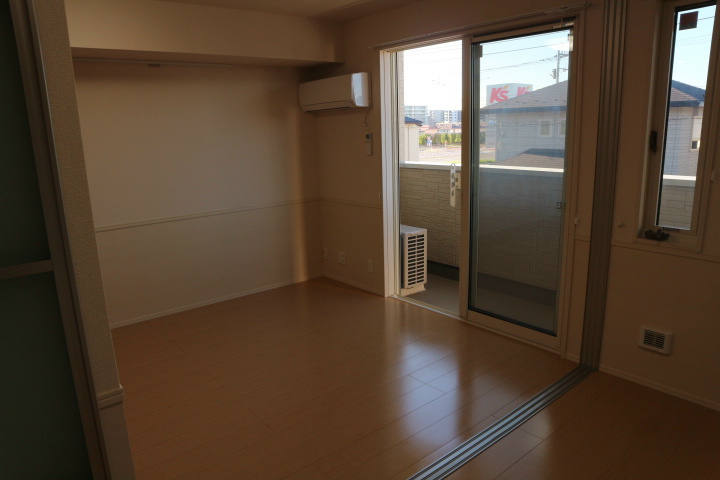 ロイジェントパークスレイクタウン　H キッチン