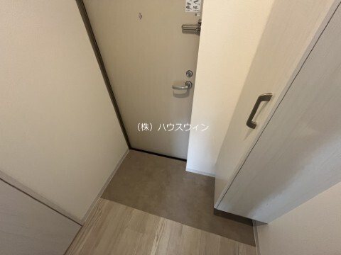 ジーメゾン春日部小渕 玄関