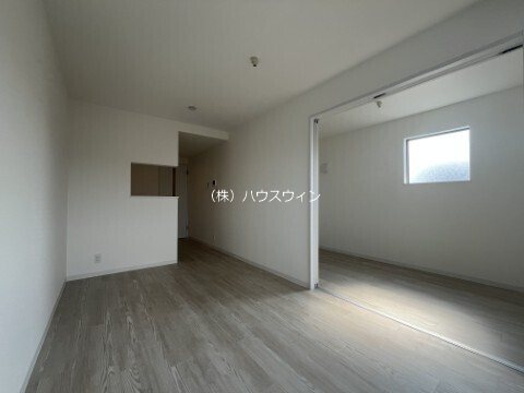 ジーメゾン春日部小渕 リビング