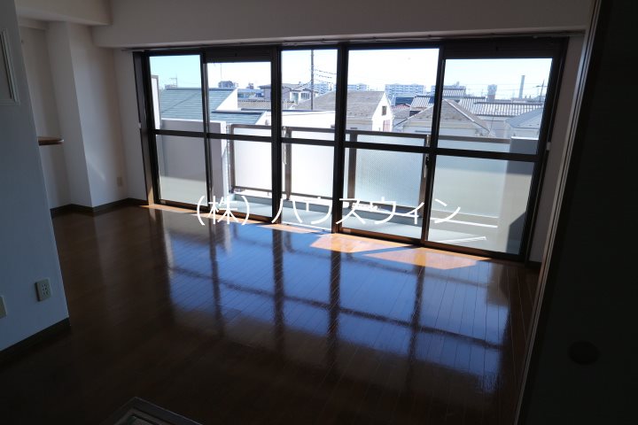 ピエール草加 リビング