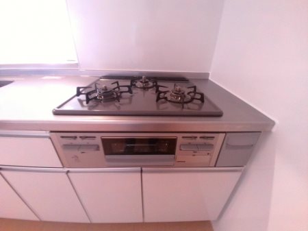 イルソーレ吉川美南　ロッソ キッチン