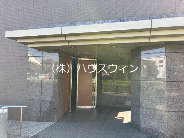 ロワールヒエダ 玄関