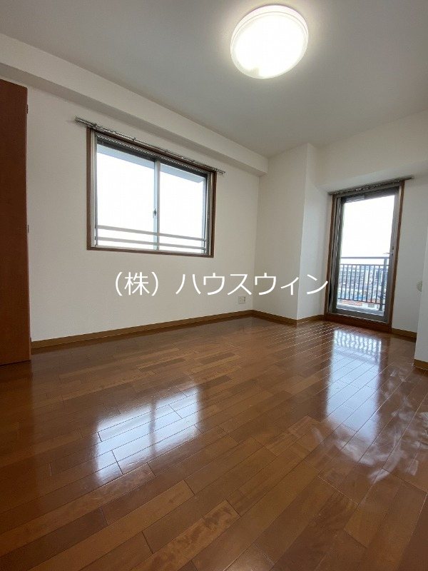 ロワールヒエダ リビング