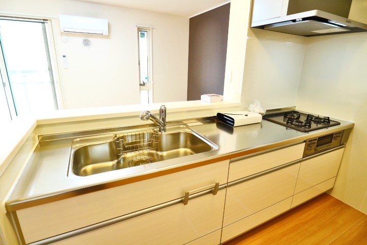 ロイジェントパークスレイクタウンⅡ　Ｃ キッチン