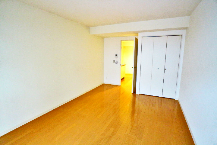 Sakura Building リビング