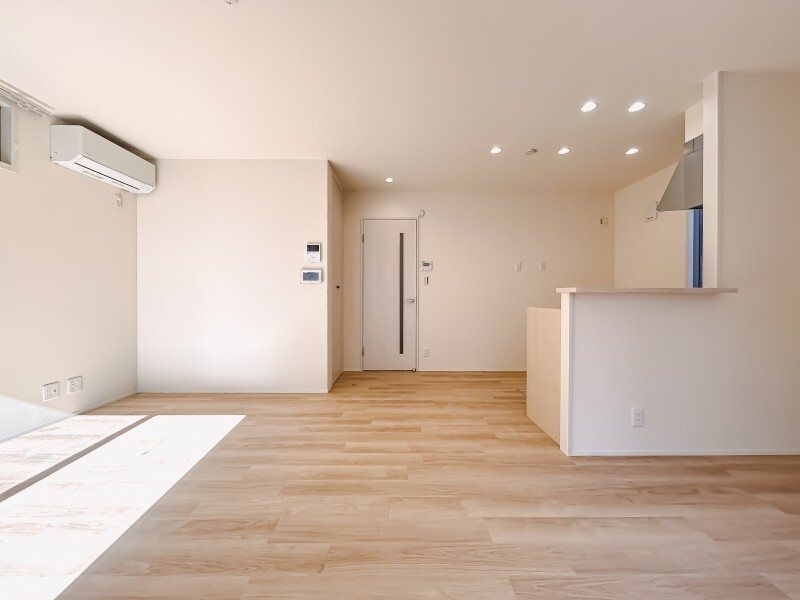 草加市金明町戸建　 リビング