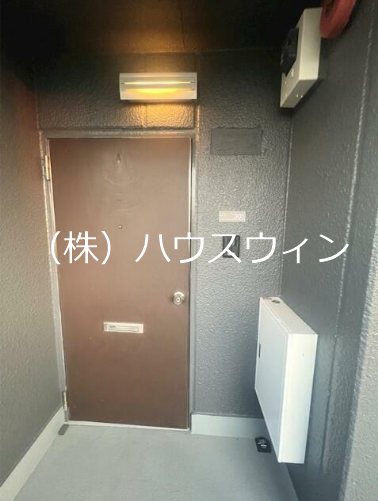 ReDEAL北越谷 玄関