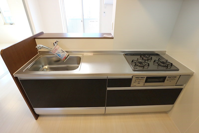 ロイジェントパークスレイクタウンⅢ　M キッチン