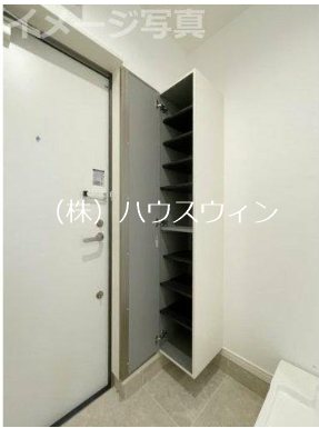 キャッテリー越谷 玄関