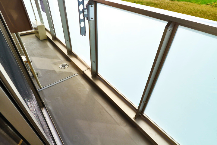 ロイジェントパークスレイクタウンⅢ　E ベランダ