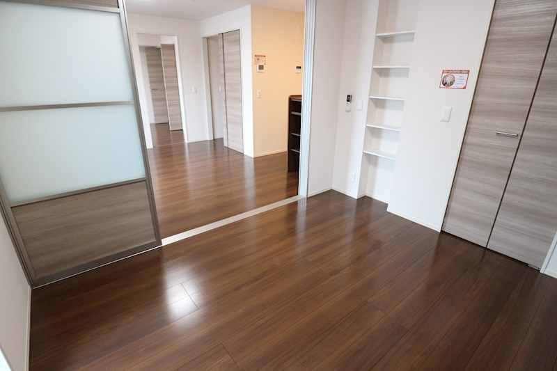 ロイジェントパークスレイクタウンⅡ　M ベッドルーム